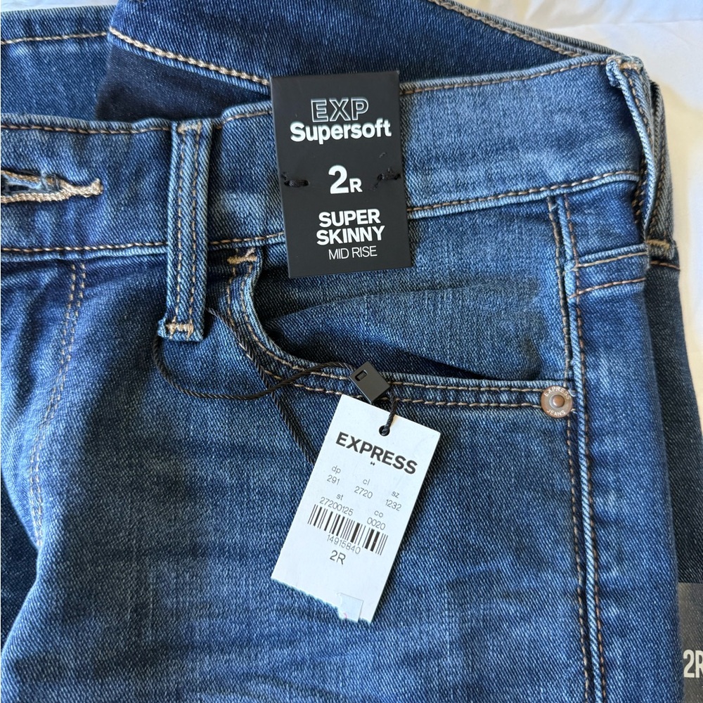 Express Women's Super Skinny Mid Rise Jeans - Med/Dark Wash